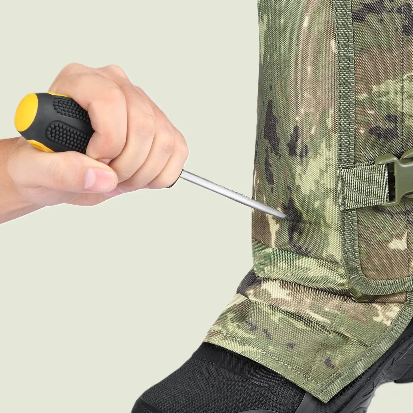 Snake-Resistant Leg Gaiters Pair for Hunting Hiking and Outdoor Protection